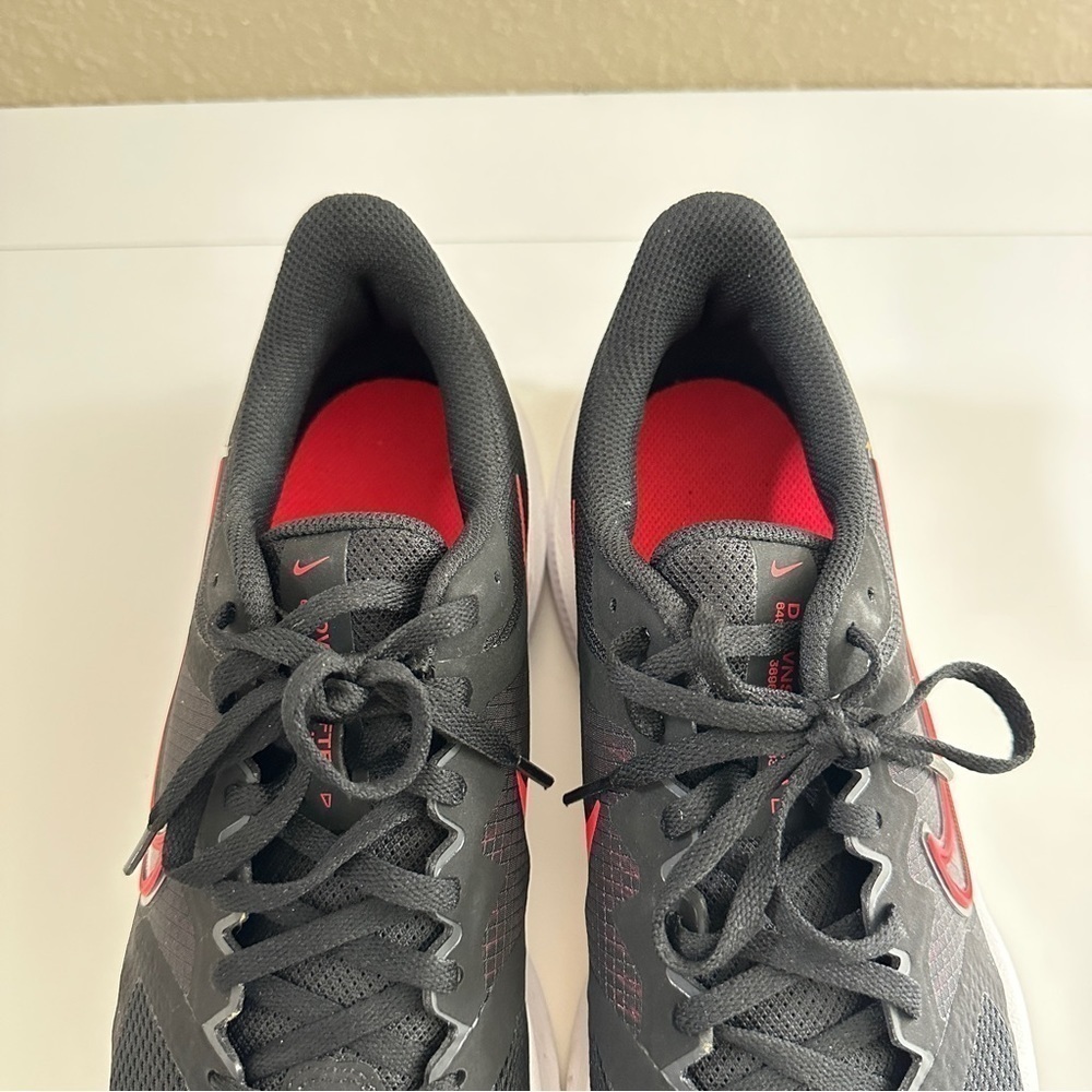 Nike Men's Downshifter 11 Black/Red-White Style CW3411-005 Shoes sz 9.5 - Picture 5 of 14